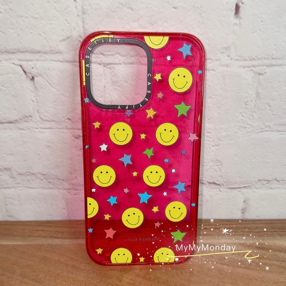 Casetify Smiley Face Phone Case IPhone 14 Pro Max - Picture 1 of 3